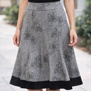 Ali Miles, size 4 fit and flare skirt, floral pattern, back zip, wide belt loops